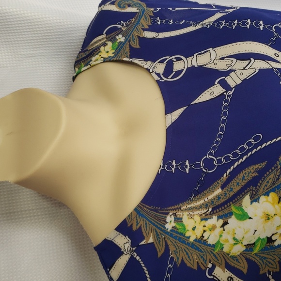 Soho Jeans. Unique Elegant Blue Chain/Belt & Floral Print Women's Top Size L - Picture 2 of 16